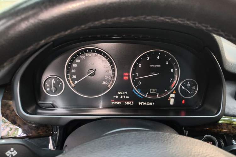 Used BMW X5 2014 xDrive35i Elegant Edition Instrument Cluster
