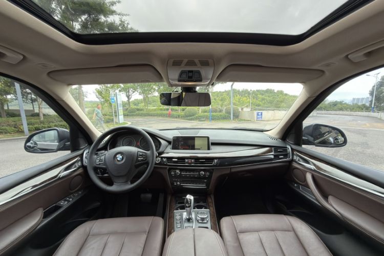 Used BMW X5 2014 xDrive35i Elegant Edition Interior 1