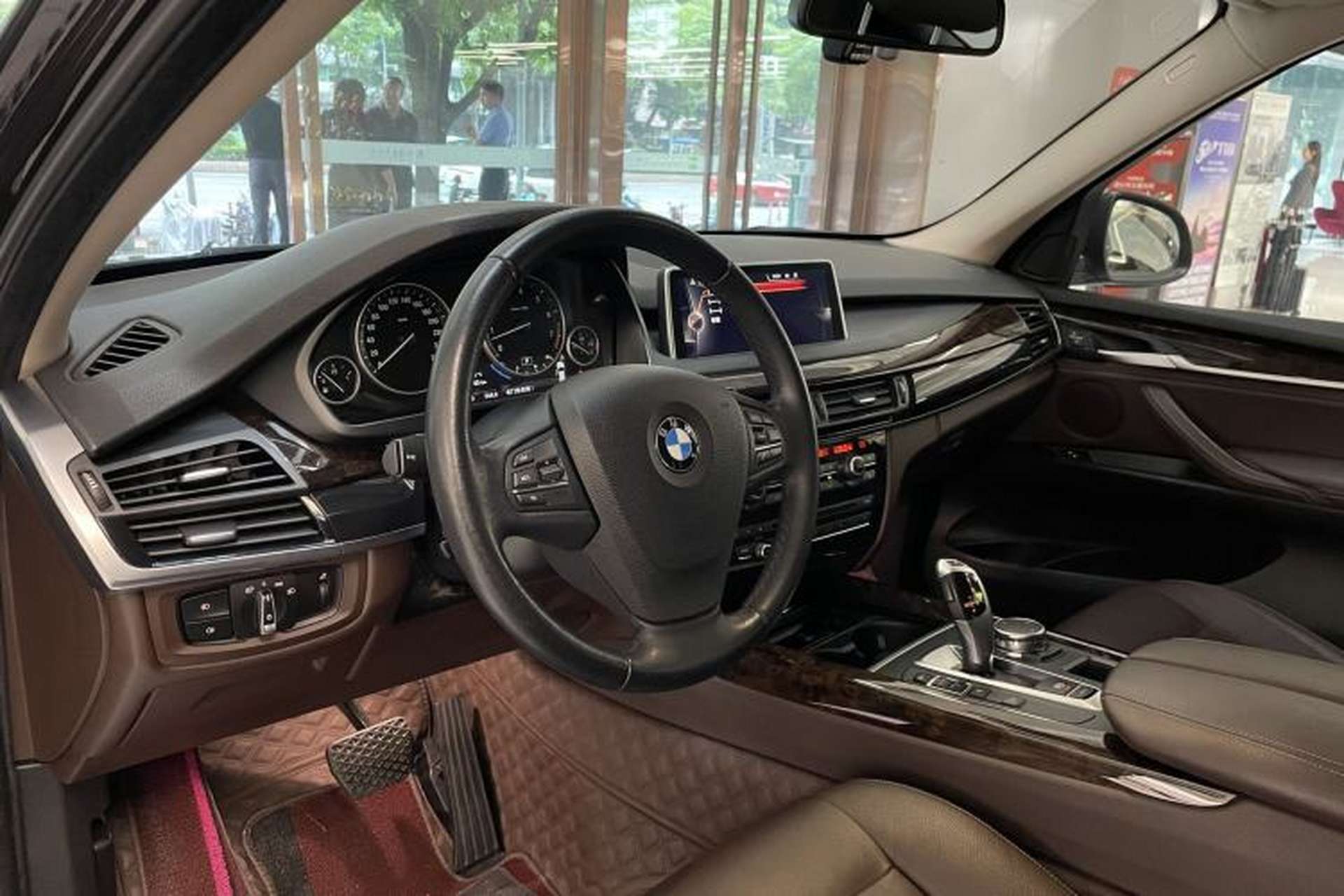 Used BMW X5 2014 xDrive35i Elegant Edition Interior 1