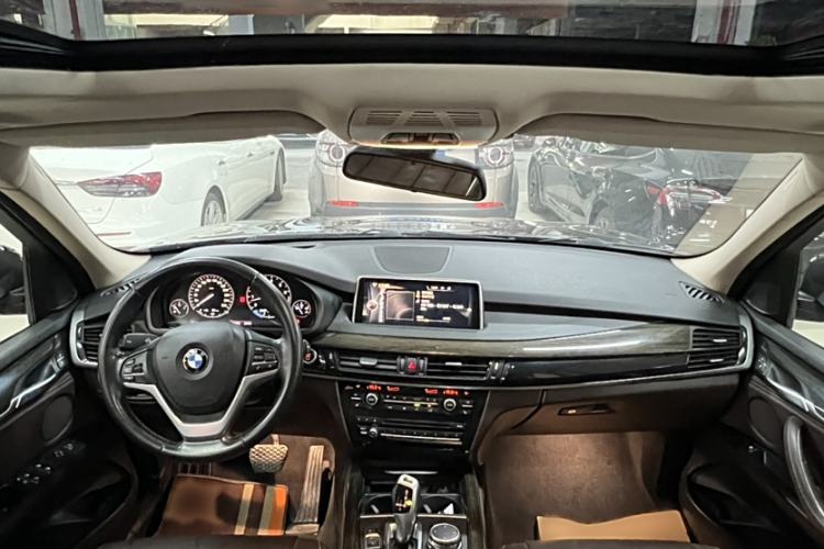 Used BMW X5 2014 xDrive35i Elegant Edition Interior 11