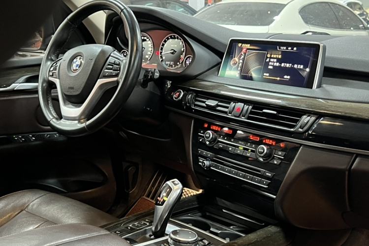 Used BMW X5 2014 xDrive35i Elegant Edition Interior 13