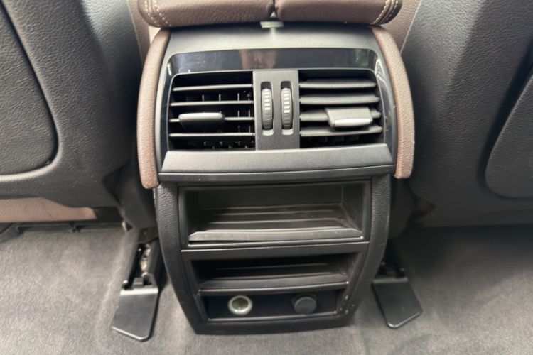 Used BMW X5 2014 xDrive35i Elegant Edition Interior 3