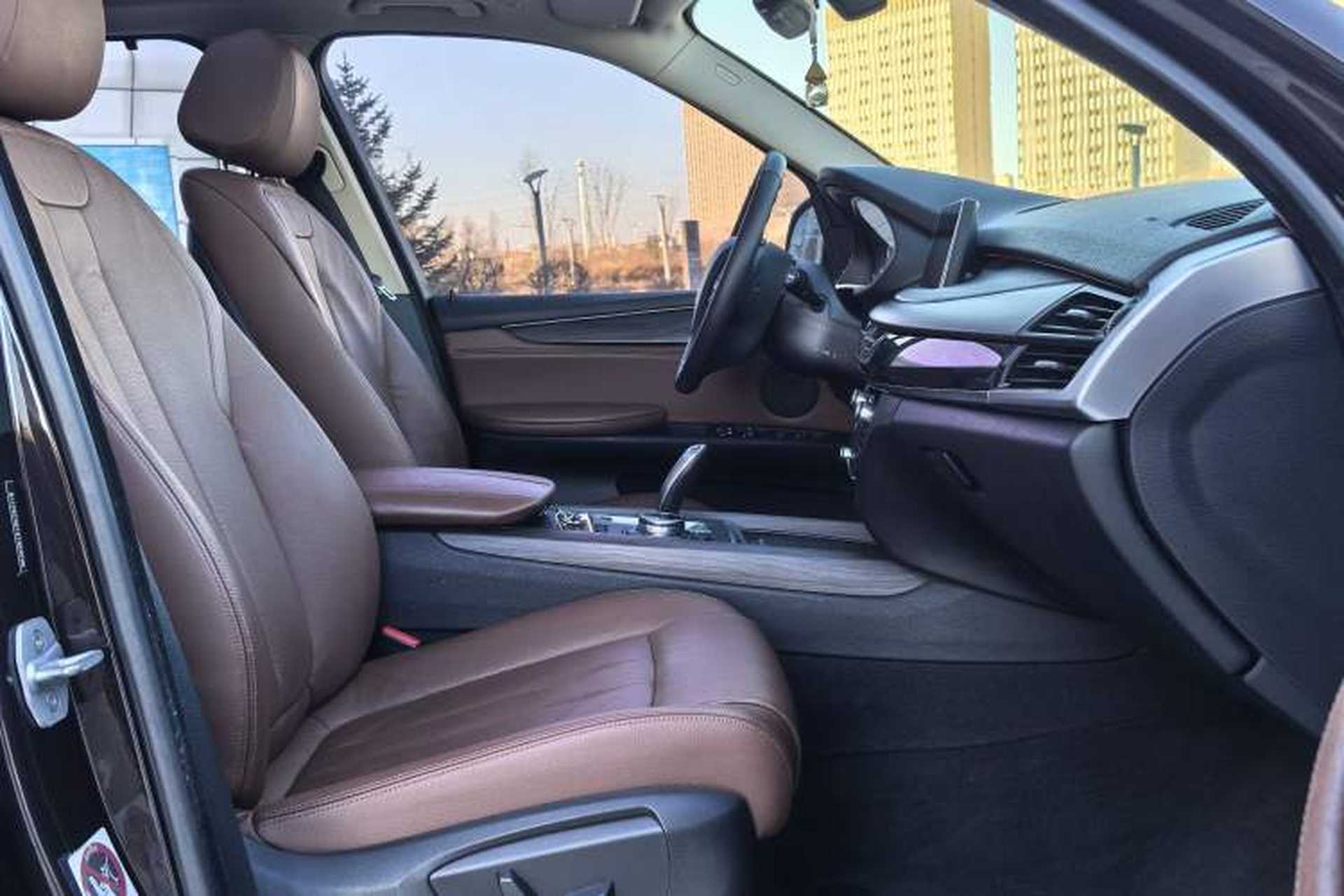 Used BMW X5 2014 xDrive35i Gasoline 5-seater U.S. specification Interior 5