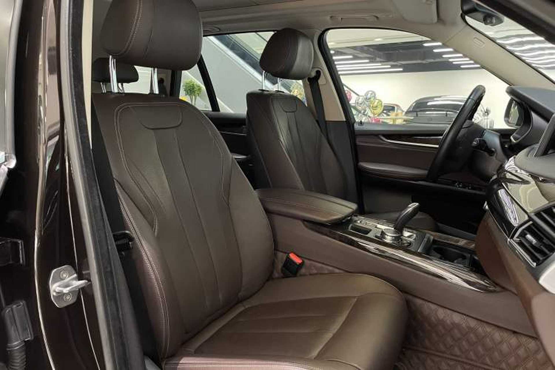 Used BMW X5 2014 xDrive35i Elegant Edition Interior 6