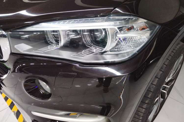 Used BMW X5 2014 xDrive35i Elegant Edition Left Front Headlight