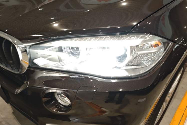 Used BMW X5 2014 xDrive35i Leading Model Left Front Headlight