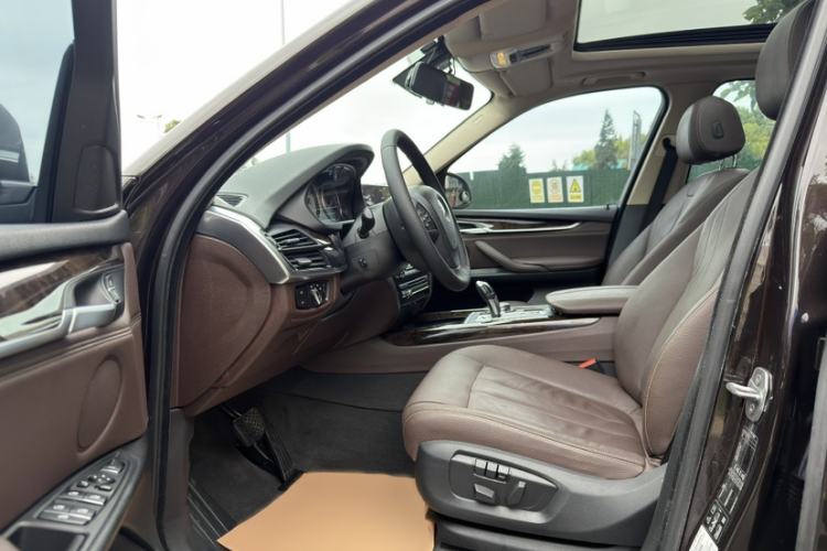 Used BMW X5 2014 xDrive35i Elegant Edition Left Front Seat