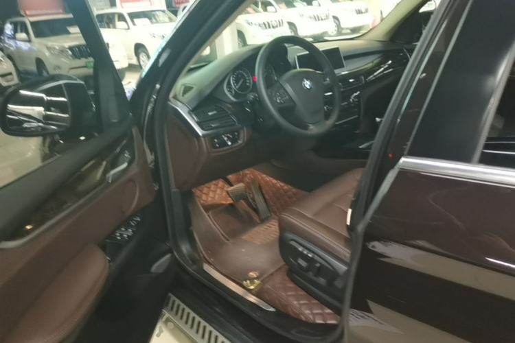 Used BMW X5 2014 xDrive35i Elegant Edition Left Front Seat