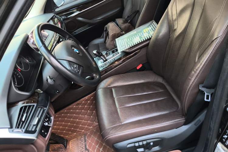 Used BMW X5 2014 xDrive35i Elegant Edition Left Front Seat