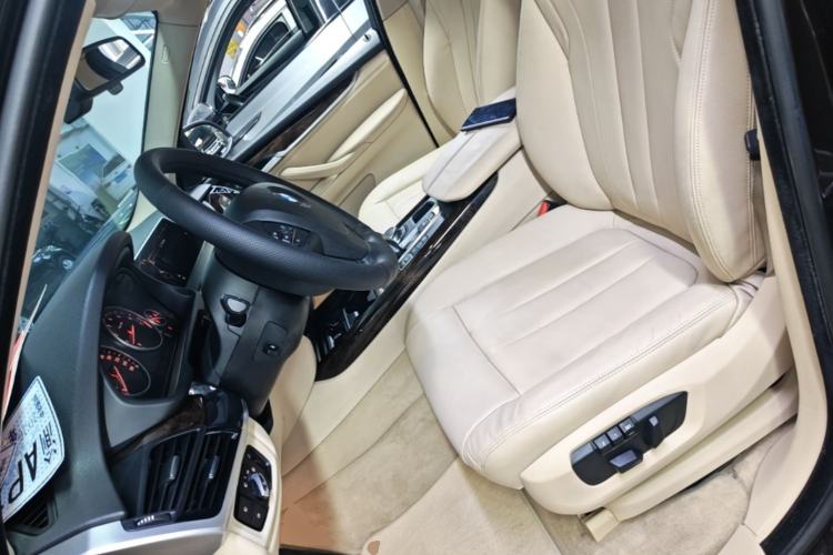 Used BMW X5 2014 xDrive35i Elegant Edition Left Front Seat