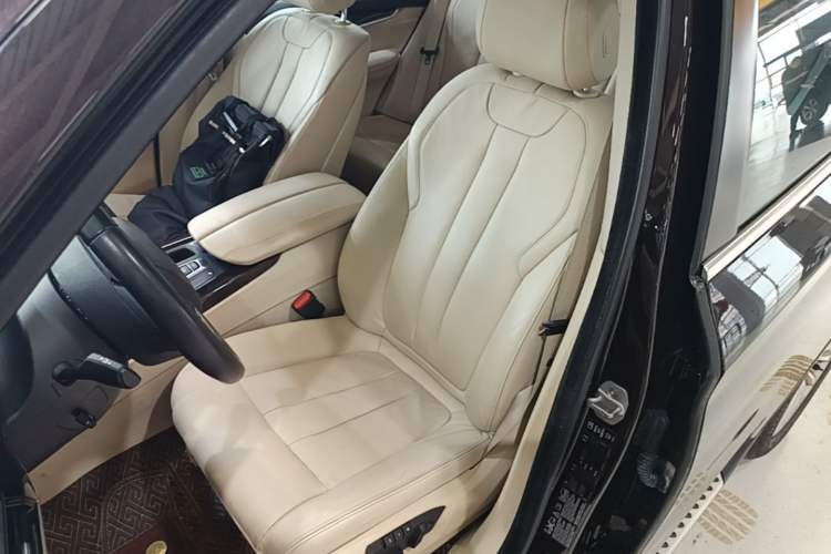 Used BMW X5 2014 xDrive35i Elegant Edition Left Front Seat