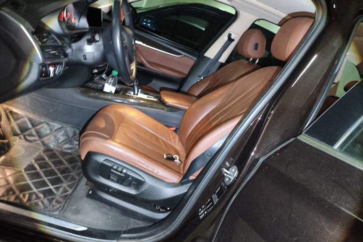 Used BMW X5 2014 xDrive35i Luxury Edition Left Front Seat