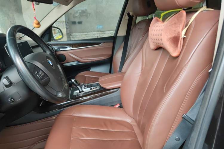 Used BMW X5 2014 xDrive35i Elegant Edition Left Front Seat