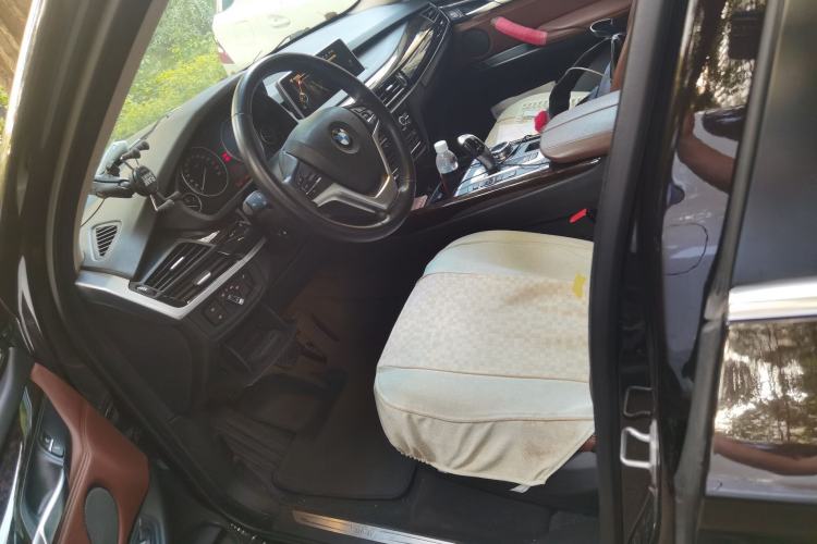 Used BMW X5 2014 xDrive35i Leading Model Left Front Seat