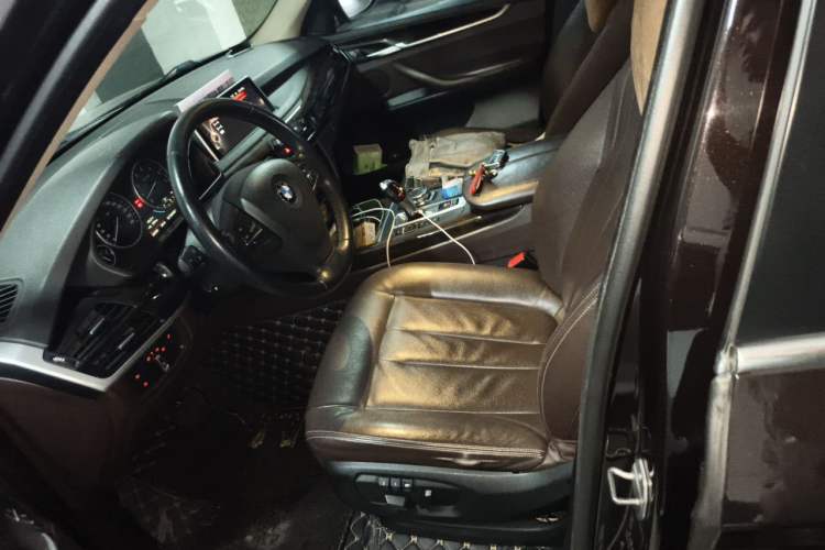 Used BMW X5 2014 xDrive35i Elegant Edition Left Front Seat