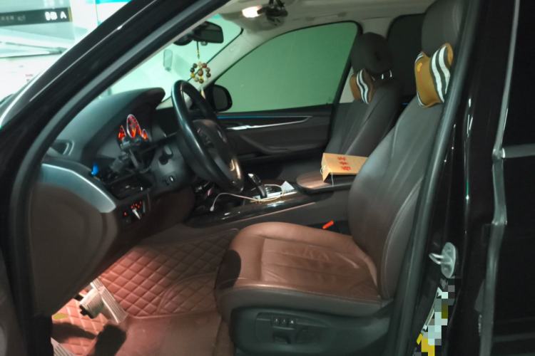 Used BMW X5  Left Front Seat