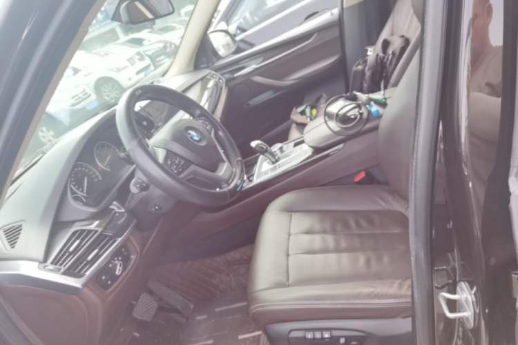 Used BMW X5 2014 xDrive35i Leading Model Left Front Seat
