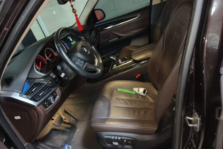 Used BMW X5 2014 xDrive35i Leading Model Left Front Seat