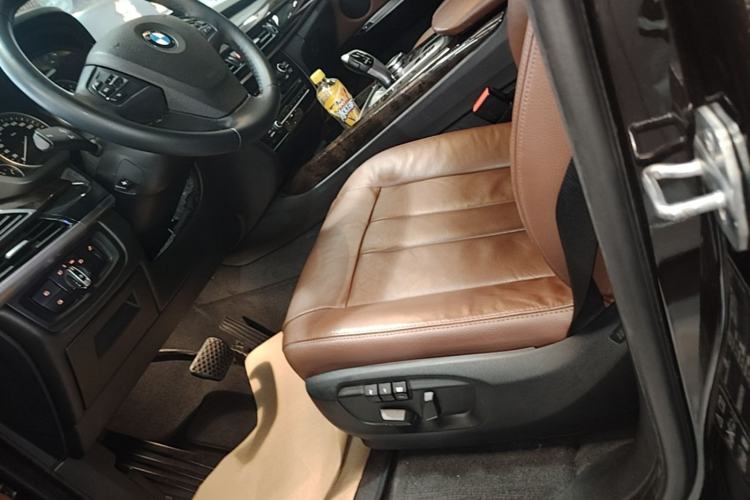 Used BMW X5 2014 xDrive35i Elegant Edition Left Front Seat