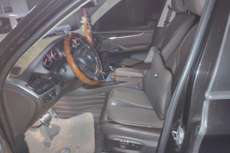 Used BMW X5 2014 xDrive35i Leading Model Left Front Seat