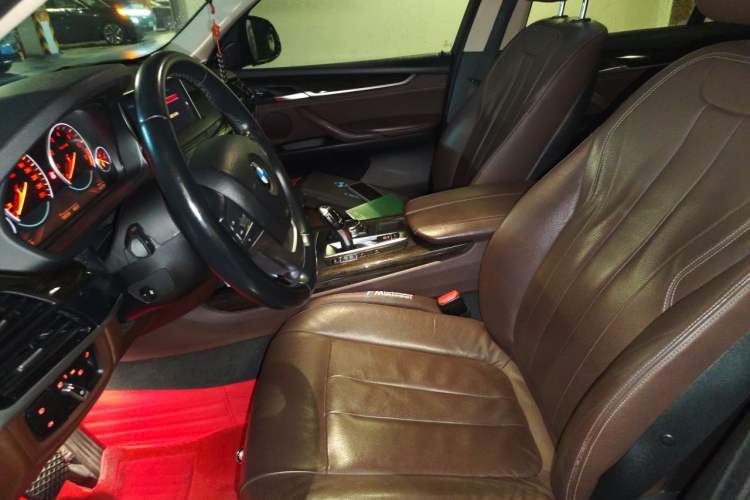 Used BMW X5 2014 xDrive35i Luxury Edition Left Front Seat