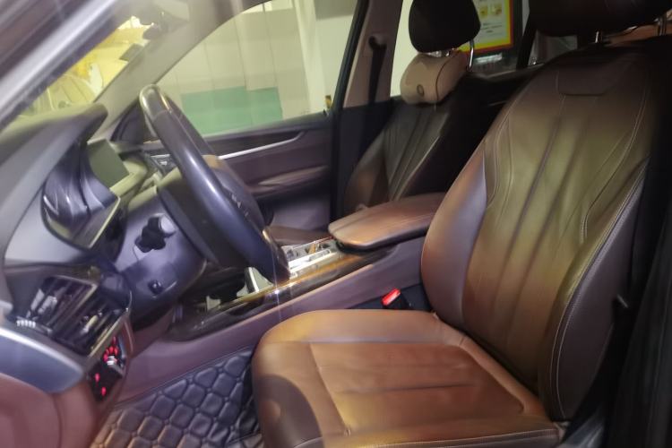 Used BMW X5 2014 xDrive35i Luxury Edition Left Front Seat