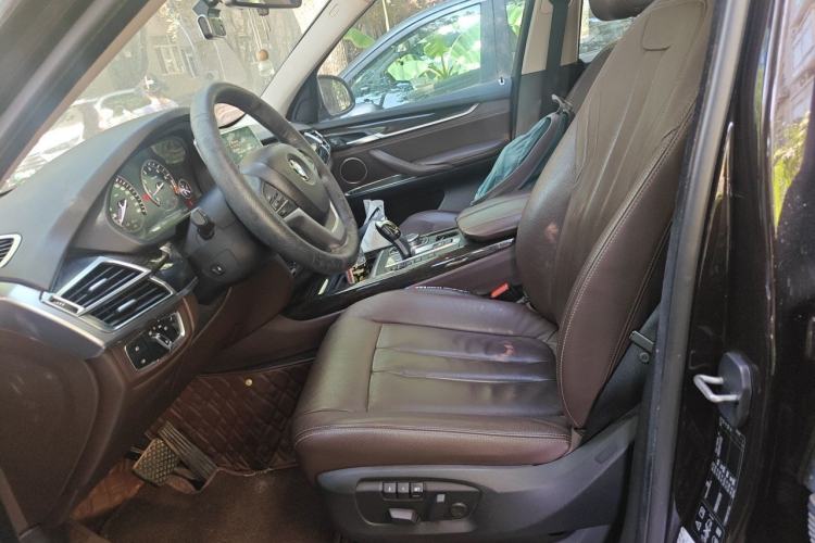 Used BMW X5 2014 xDrive35i Leading Model Left Front Seat