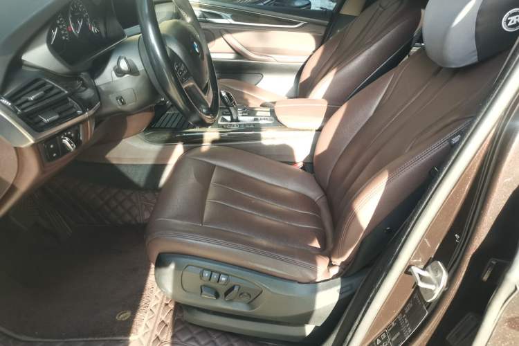 Used BMW X5 2014 xDrive35i Leading Model Left Front Seat
