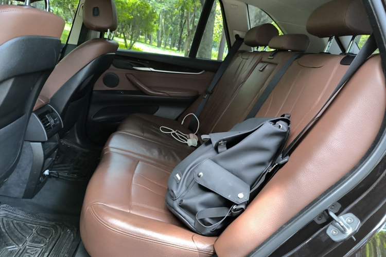 Used BMW X5 2014 xDrive35i Elegant Edition Left Rear Seat