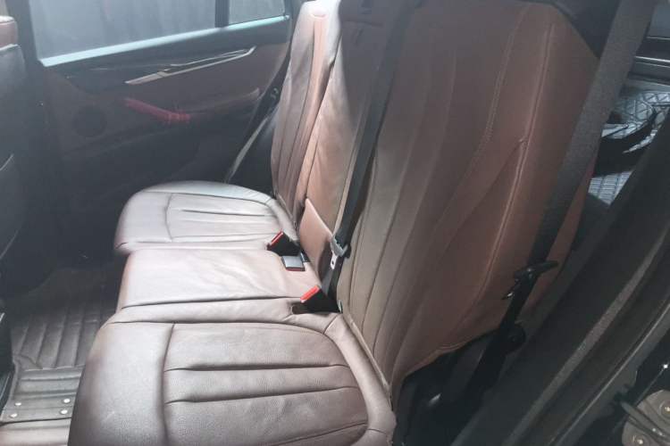 Used BMW X5 2014 xDrive35i Leading Model Left Rear Seat