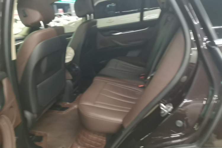 Used BMW X5 2014 xDrive35i Elegant Edition Left Rear Seat