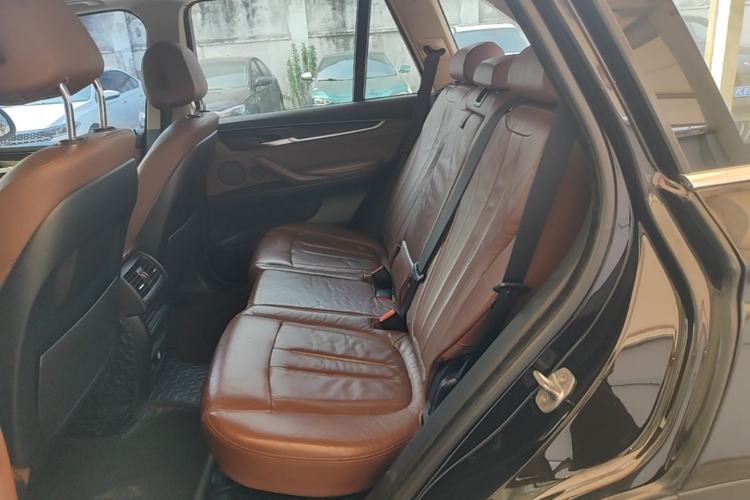 Used BMW X5 2014 xDrive35i Leading Model Left Rear Seat