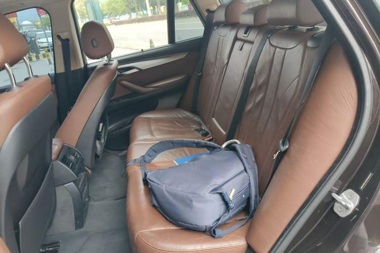 Used BMW X5 2014 xDrive35i Elegant Edition Left Rear Seat