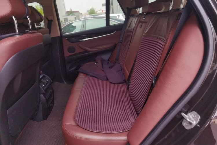 Used BMW X5 2014 xDrive35i Elegant Edition Left Rear Seat