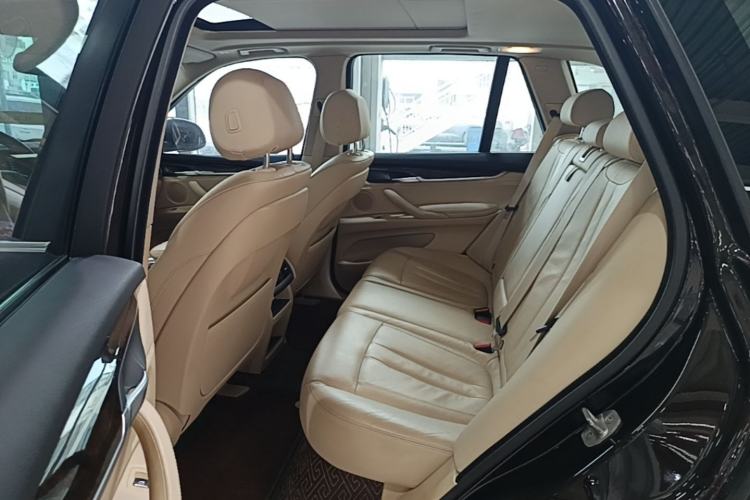 Used BMW X5 2014 xDrive35i Elegant Edition Left Rear Seat