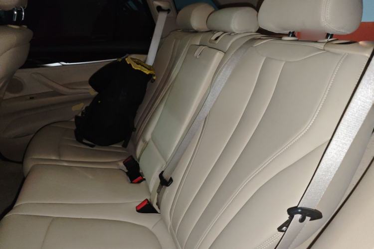 Used BMW X5 2014 xDrive35i Elegant Edition Left Rear Seat