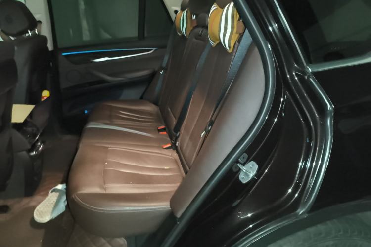 Used BMW X5  Left Rear Seat