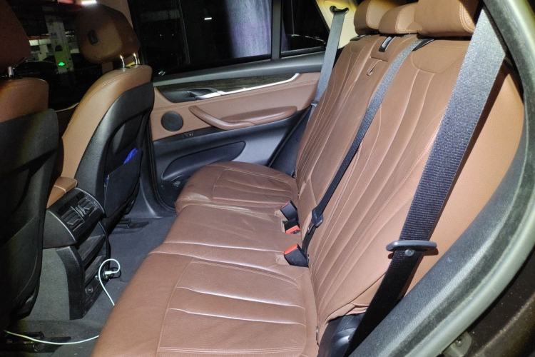 Used BMW X5 2014 xDrive35i Leading Model Left Rear Seat