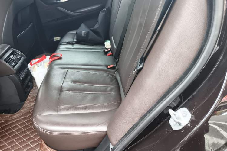 Used BMW X5 2014 xDrive35i Elegant Edition Left Rear Seat