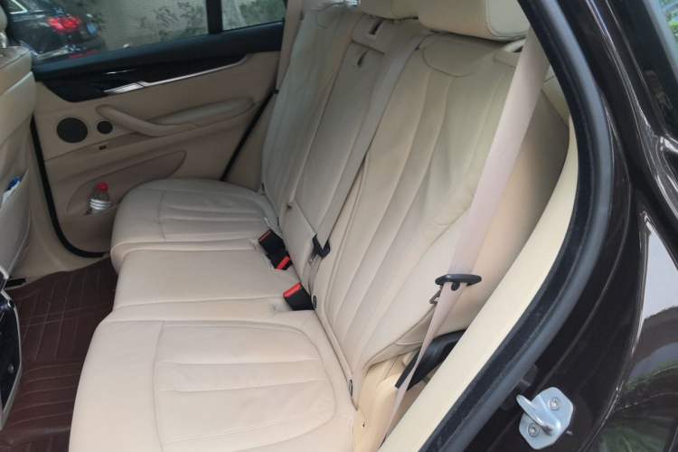 Used BMW X5 2014 xDrive35i Leading Model Left Rear Seat