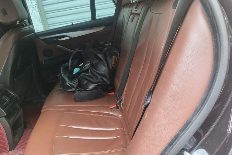 Used BMW X5 2014 xDrive35i Leading Model Left Rear Seat