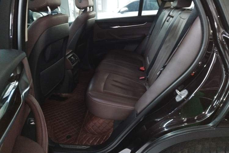 Used BMW X5 2014 xDrive35i Elegant Edition Left Rear Seat