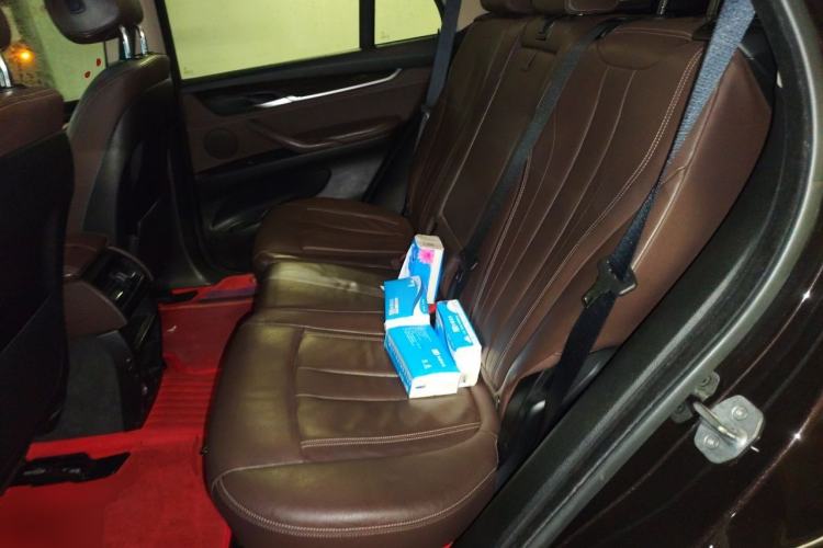 Used BMW X5 2014 xDrive35i Luxury Edition Left Rear Seat