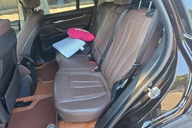 Used BMW X5 2014 xDrive35i Elegant Edition Left Rear Seat