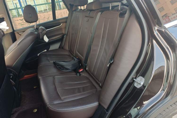 Used BMW X5 2014 xDrive35i Leading Model Left Rear Seat