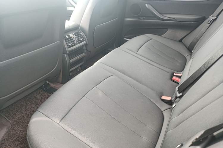 Used BMW X5 2014 xDrive35i U.S. specification Left Rear Seat