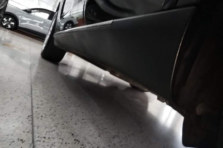 Used BMW X5 2014 xDrive35i Leading Model Left Side Sill