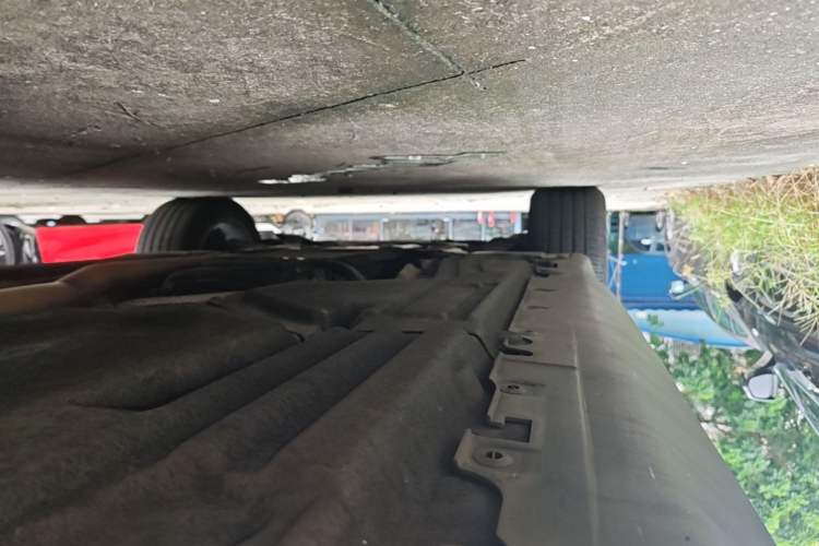 Used BMW X5 2014 xDrive35i Leading Model Left Side Sill