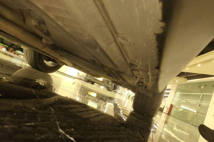 Used BMW X5 2014 xDrive35i Elegant Edition Left Side Sill