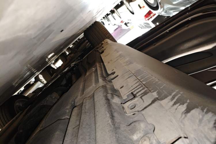 Used BMW X5 2014 xDrive35i Leading Model Left Side Sill